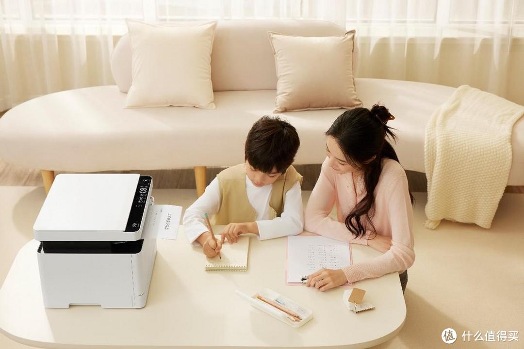 华为发布三款鸿蒙打印机:一碰打印,有娃家庭和自由职业者必备